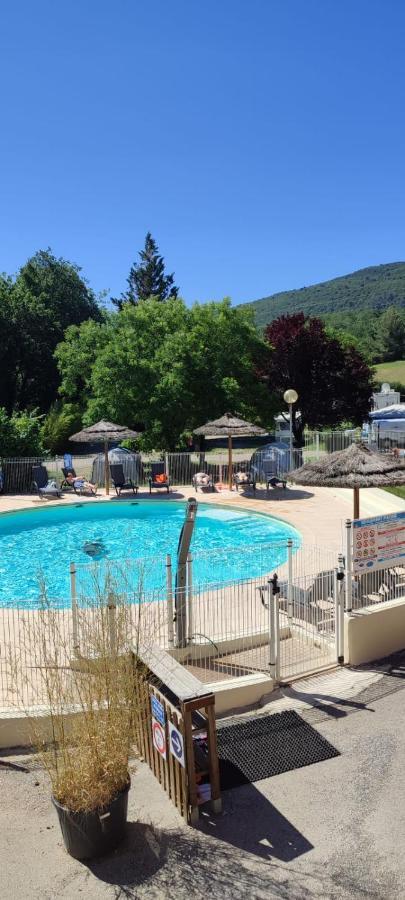 Camping Pres Du Lac De Sainte Croix Bauduen Kültér fotó